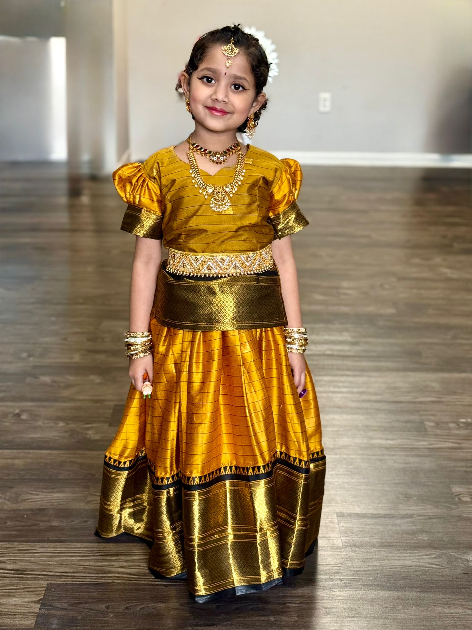 Photo of Nilaanika Dinesh